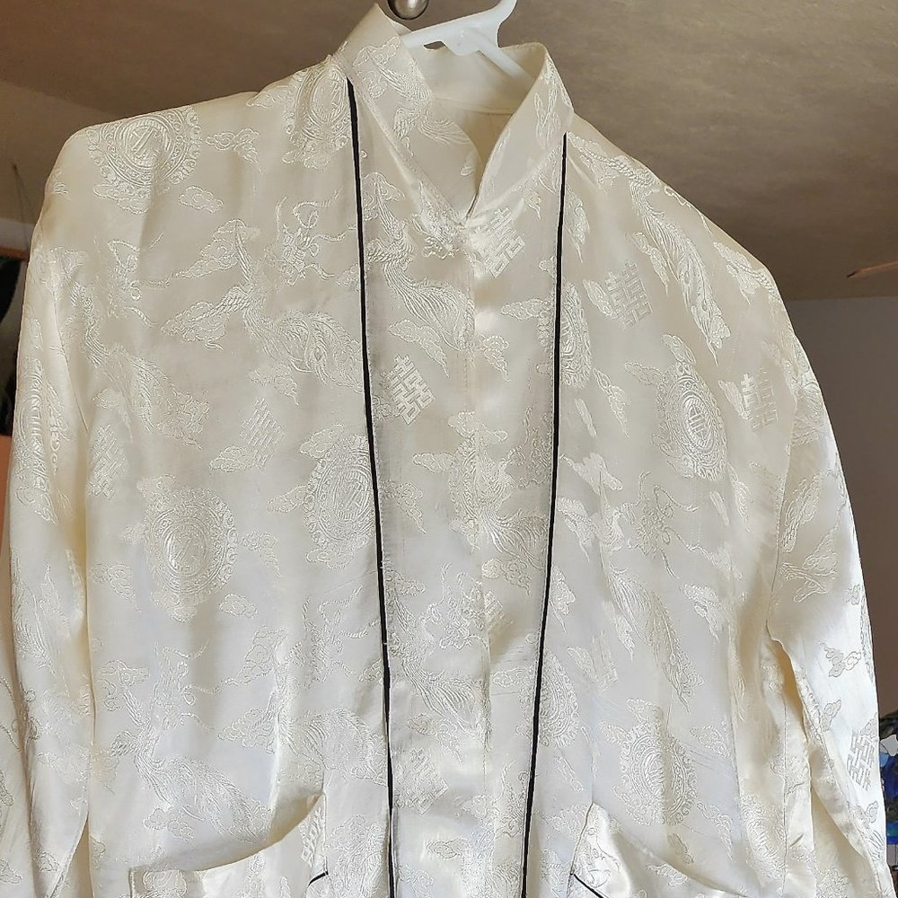 Vintage-Made Japanese Silk Robe